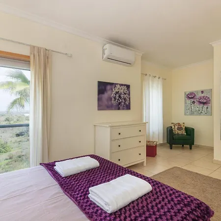 Tatil Evi Jardins Vale De Santa Maria, With Pool